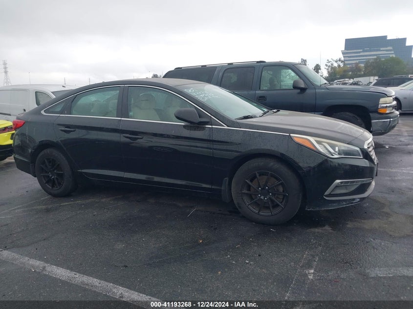 2015 HYUNDAI SONATA VIN: 5NPE24AF5FH167444