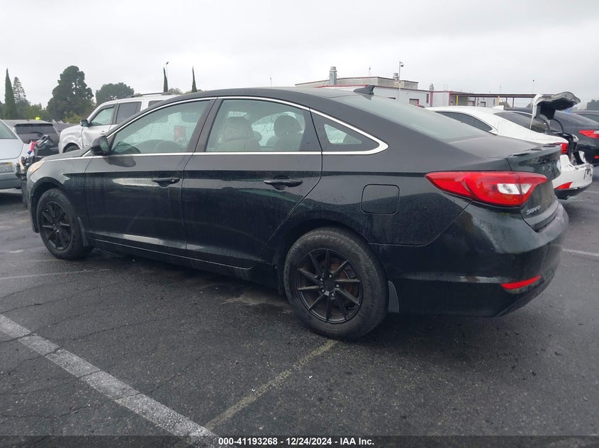 2015 HYUNDAI SONATA VIN: 5NPE24AF5FH167444