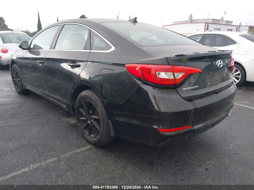 2015 HYUNDAI SONATA VIN: 5NPE24AF5FH167444