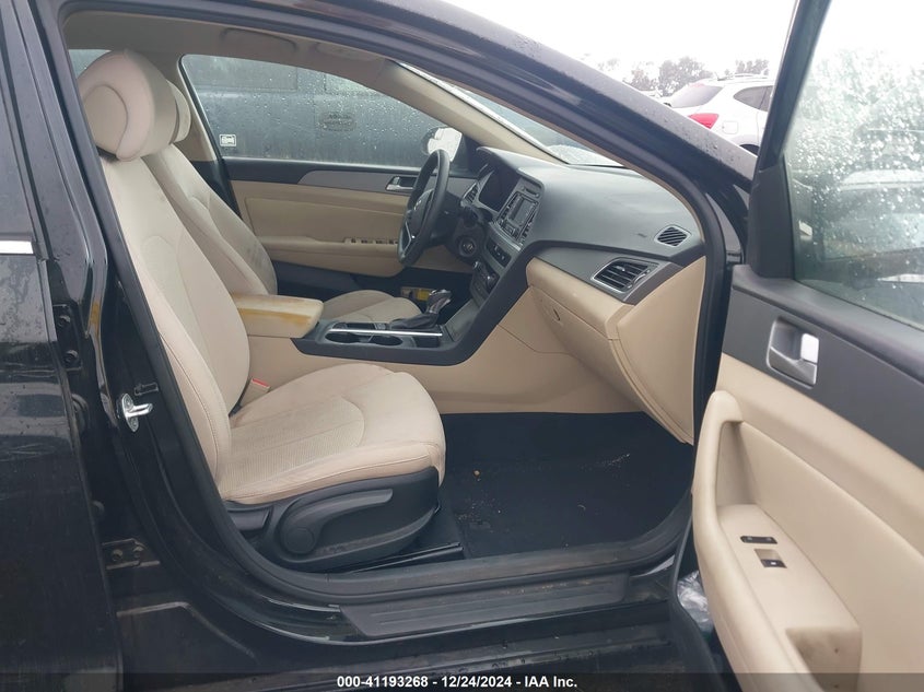 2015 HYUNDAI SONATA VIN: 5NPE24AF5FH167444