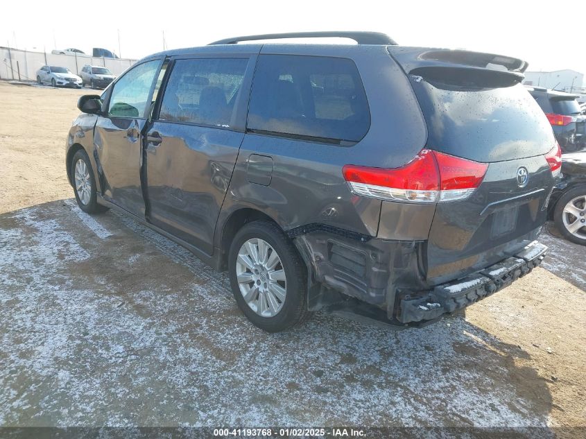 VIN 5TDJK3DC0DS062697 2013 Toyota Sienna, Le 7 Pass... no.3