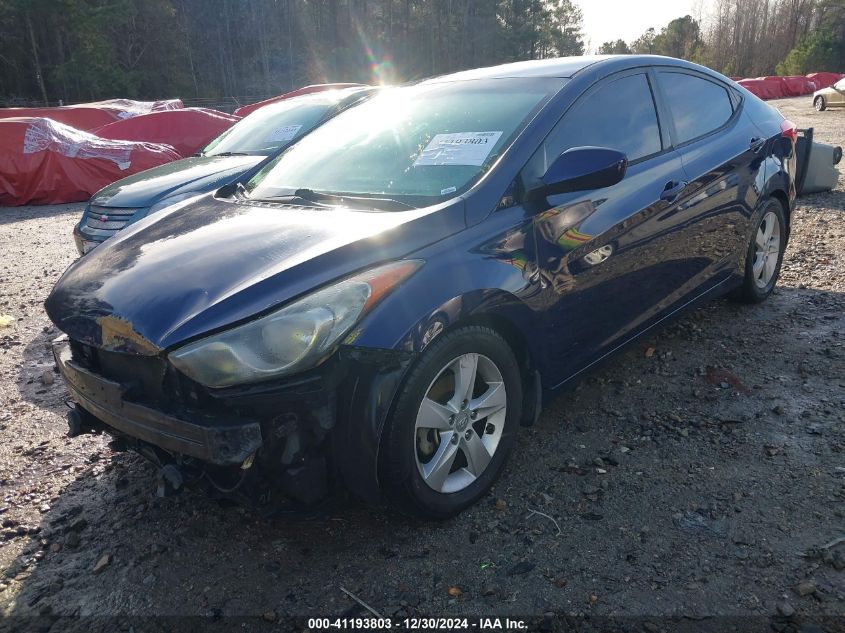 VIN 5NPDH4AE8DH235864 2013 Hyundai Elantra, Gls no.2