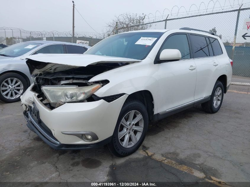 VIN 5TDZK3EH4DS108898 2013 Toyota Highlander, Se V6 no.2