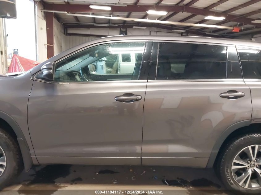 VIN 5TDBZRFH5JS836160 2018 TOYOTA HIGHLANDER no.15