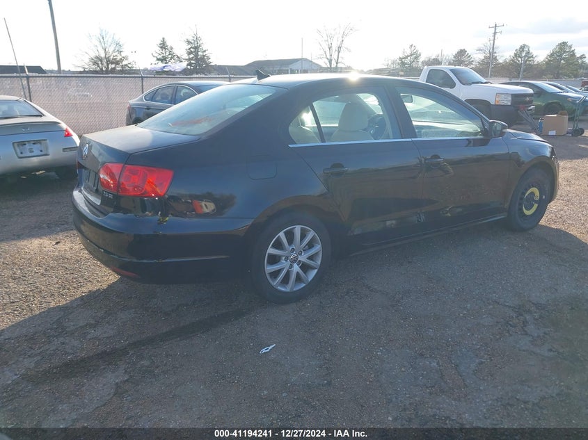 2013 VOLKSWAGEN JETTA VIN: 3VWDX7AJXDM389534