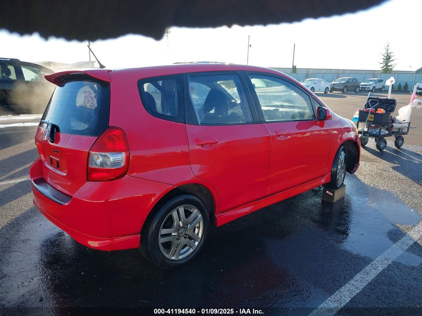 2008 HONDA FIT VIN: JHMGD38678S000394