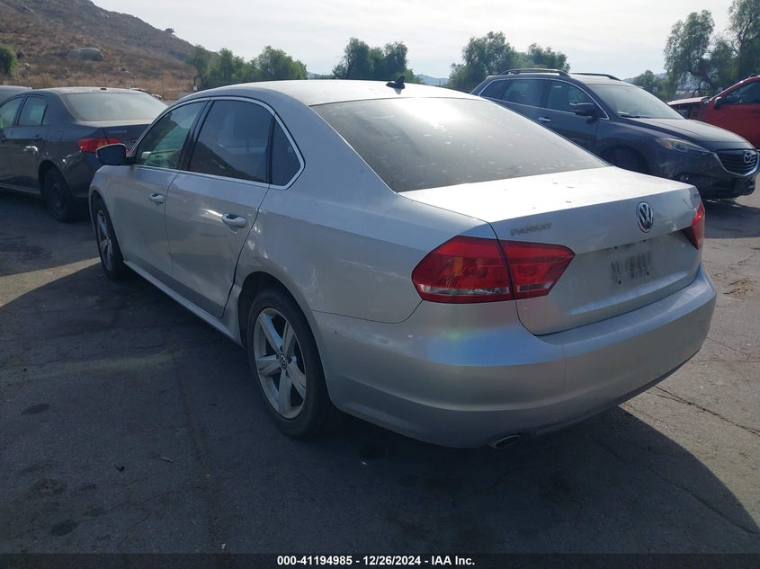 2013 VOLKSWAGEN PASSAT VIN: 1VWBN7A32DC070502