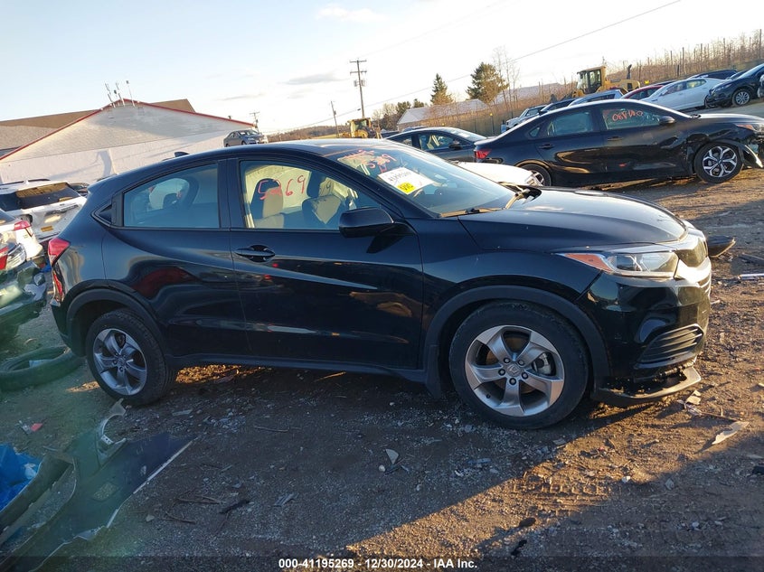2022 HONDA HR-V VIN: 3CZRU6H38NM769857