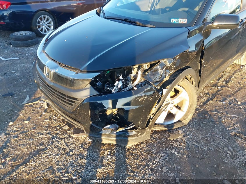 2022 HONDA HR-V VIN: 3CZRU6H38NM769857