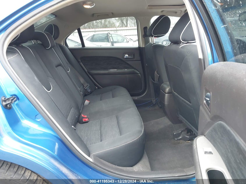 2011 FORD FUSION VIN: 3FAHP0HA9BR233962