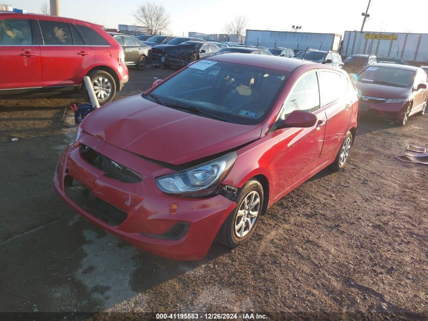 VIN KMHCT5AE8DU135555 2013 Hyundai Accent, GS no.2