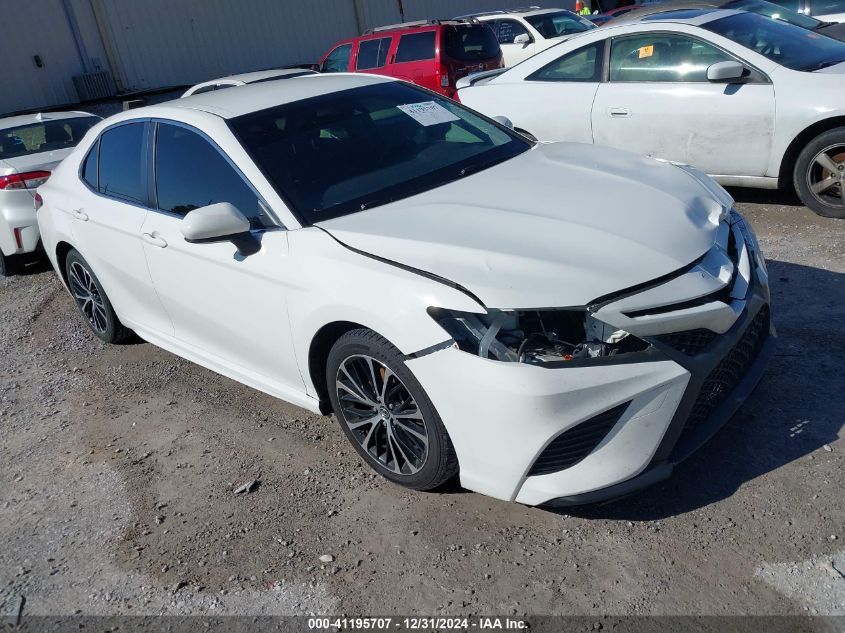 VIN JTNB11HK6J3035283 2018 Toyota Camry, SE no.1