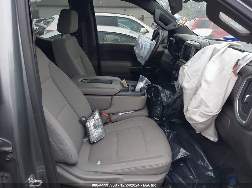 2019 CHEVROLET SILVERADO 1500 VIN: 1GCRYEEDXKZ251390