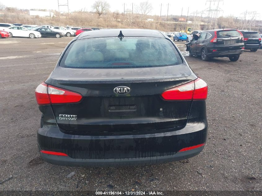 VIN KNAFK4A61F5412144 2015 KIA FORTE no.17