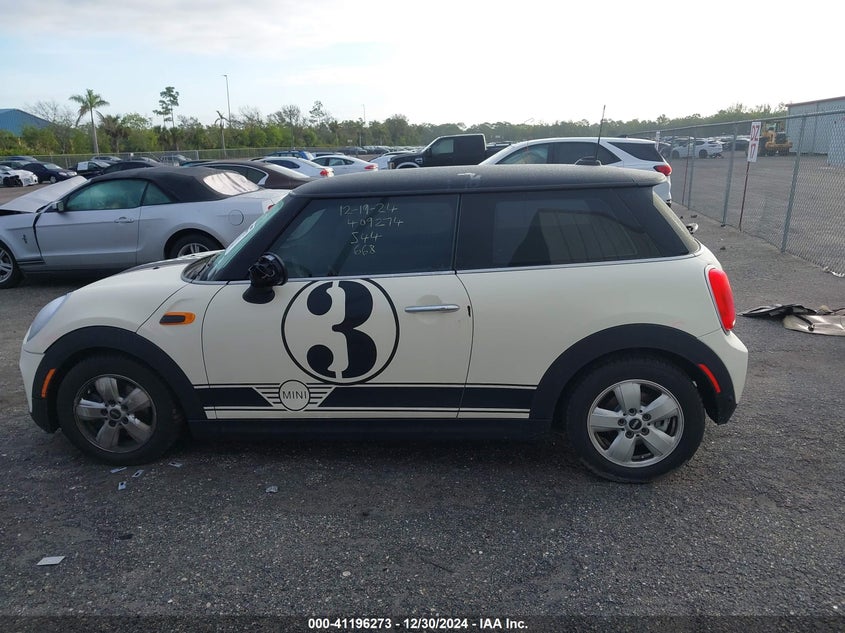 2017 MINI COOPER VIN: WMWXP5C33H3C64546