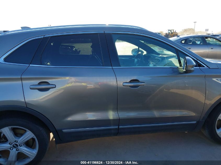 VIN 5LMCJ1C97GUJ15927 2016 Lincoln MKC, Premier no.13