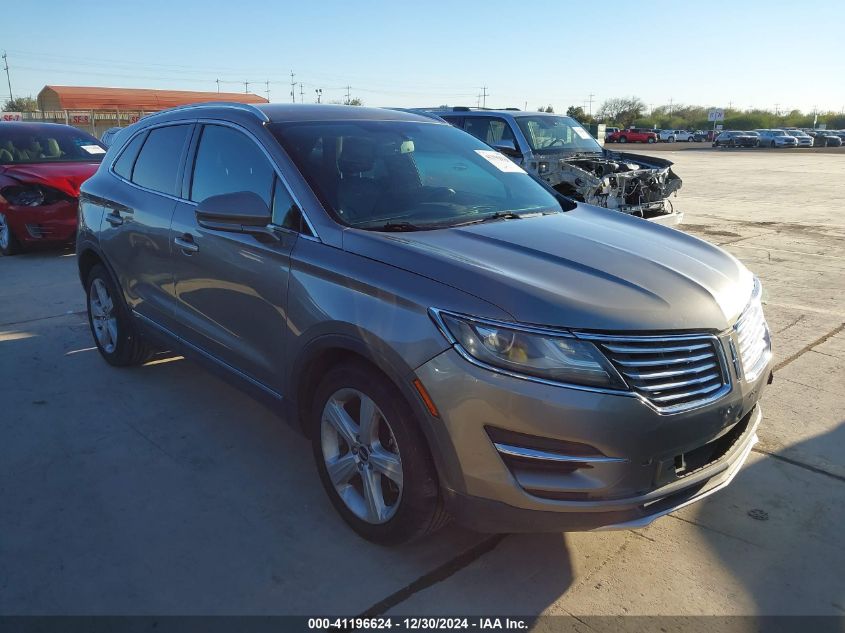 VIN 5LMCJ1C97GUJ15927 2016 Lincoln MKC, Premier no.1