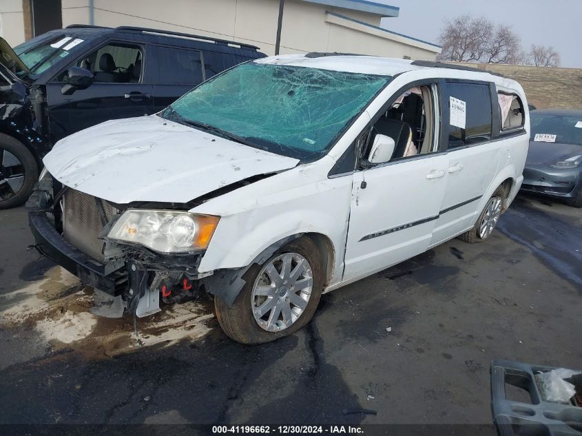 VIN 2C4RC1BG3FR538950 2015 Chrysler Town and Countr... no.2