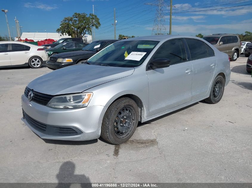 VIN 3VWLL7AJ3EM304882 2014 VOLKSWAGEN JETTA no.2