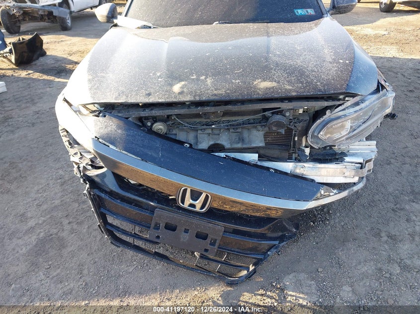 2018 HONDA ACCORD VIN: 1HGCV1F33JA185731