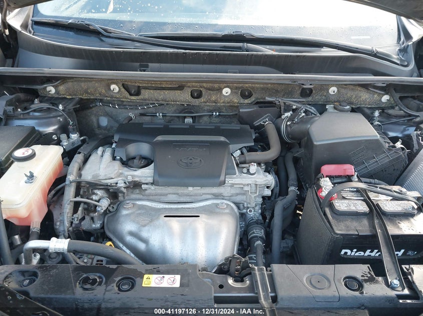 2018 TOYOTA RAV4 LE - JTMBFREV7JJ748983