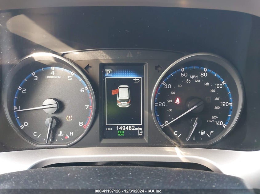 2018 TOYOTA RAV4 LE - JTMBFREV7JJ748983