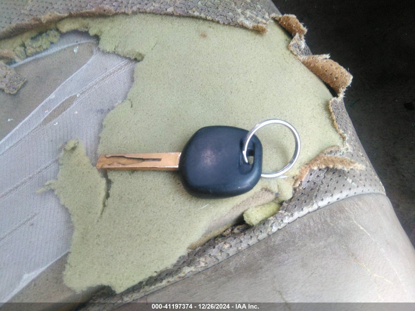 2005 Lexus Is 300 VIN: JTHBD192250097554 Lot: 41197374