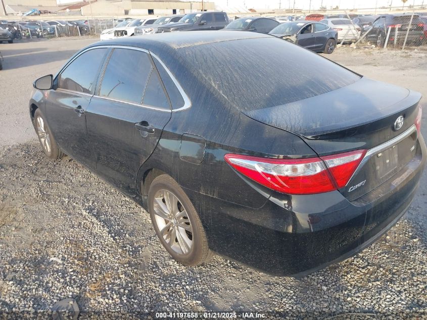 VIN 4T1BF1FK4FU068675 2015 Toyota Camry, SE no.3