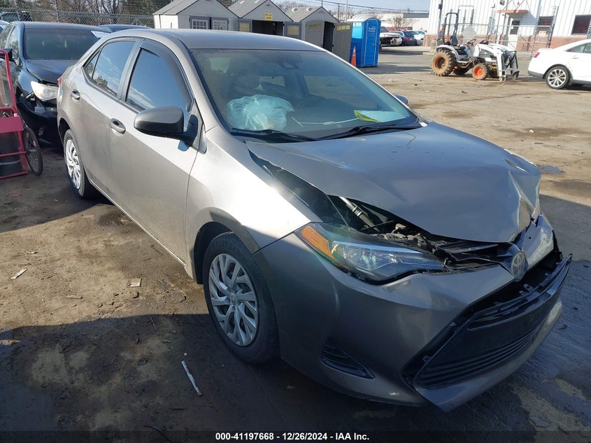 2018 TOYOTA COROLLA VIN: 5YFBURHEXJP790769