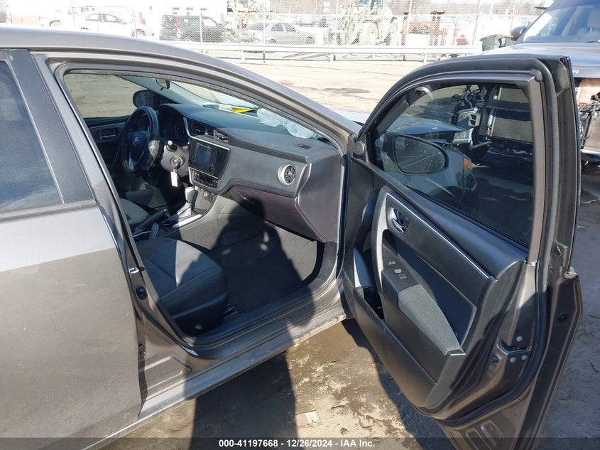 2018 TOYOTA COROLLA VIN: 5YFBURHEXJP790769