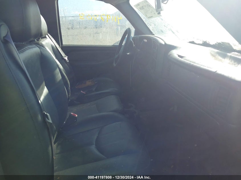2005 GMC SIERRA TRUCK 4.8L V-8 285HP