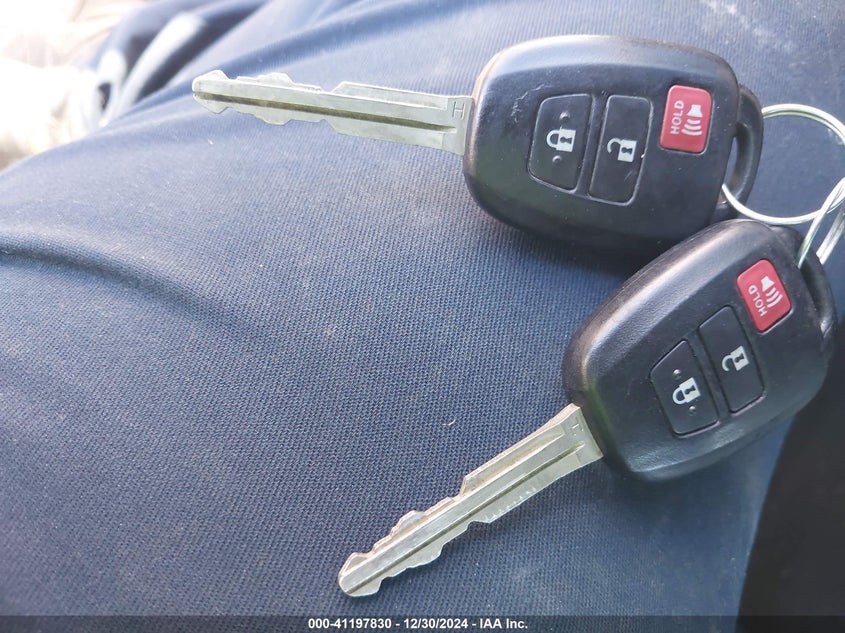 2017 TOYOTA TACOMA SR5 V6 - 3TMAZ5CN1HM042569