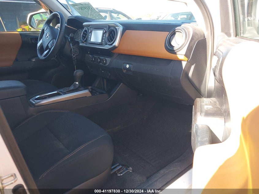 2017 TOYOTA TACOMA SR5 V6 - 3TMAZ5CN1HM042569