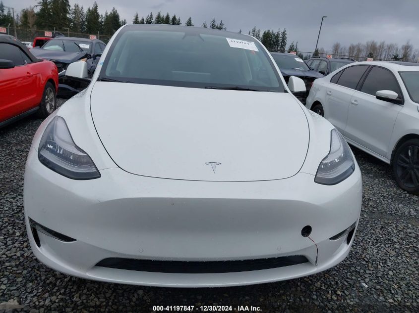 VIN 7SAYGDEE3NF428795 2022 TESLA MODEL Y no.12