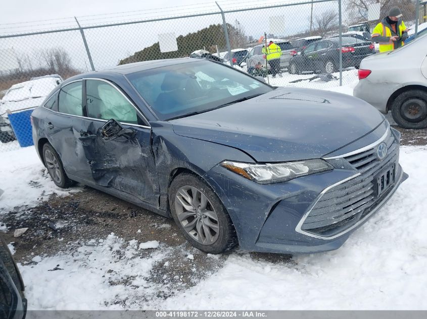 2020 Toyota Avalon, Hybrid Xle