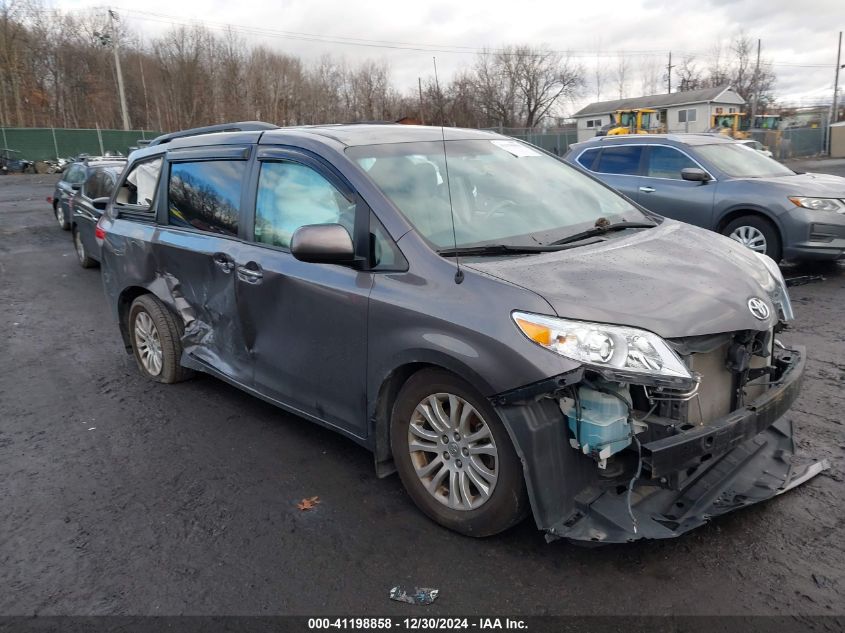 VIN 5TDYK3DC9DS400709 2013 Toyota Sienna, Xle/Limited no.1