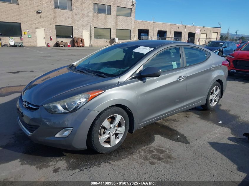 VIN 5NPDH4AE8DH194667 2013 Hyundai Elantra, Gls no.2