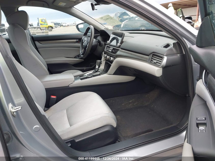 2018 HONDA ACCORD VIN: 1HGCV1F12JA152721