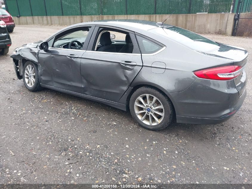 VIN 3FA6P0H78HR390533 2017 Ford Fusion, SE no.3