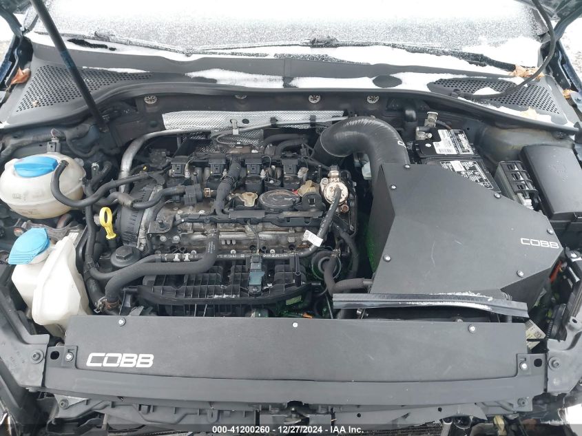 2015 Volkswagen Golf R 4-Door VIN: WVWLF7AU8FW237573 Lot: 41200260