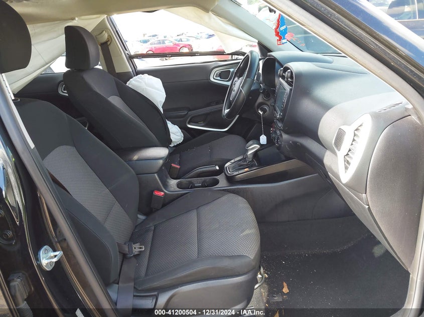 2020 KIA SOUL VIN: KNDJ23AU6L7120141