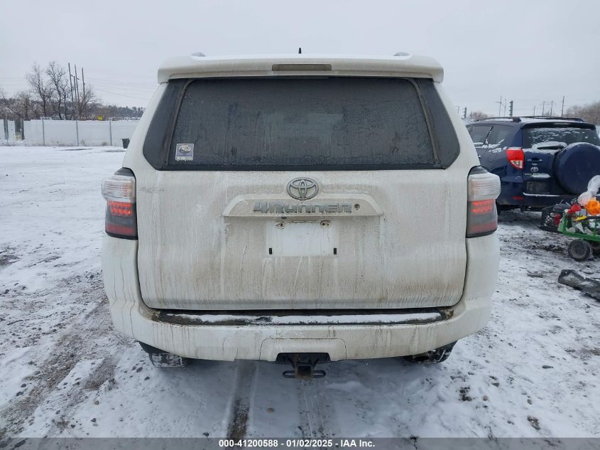 VIN JTEBU5JR8J5516419 2018 Toyota 4runner, SR5 no.16