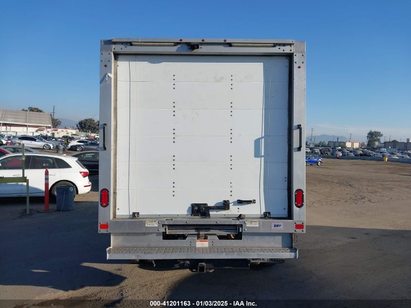 VIN 1FDBF8ZM2JKA69737 2018 Ford Transit-350 Cab no.16