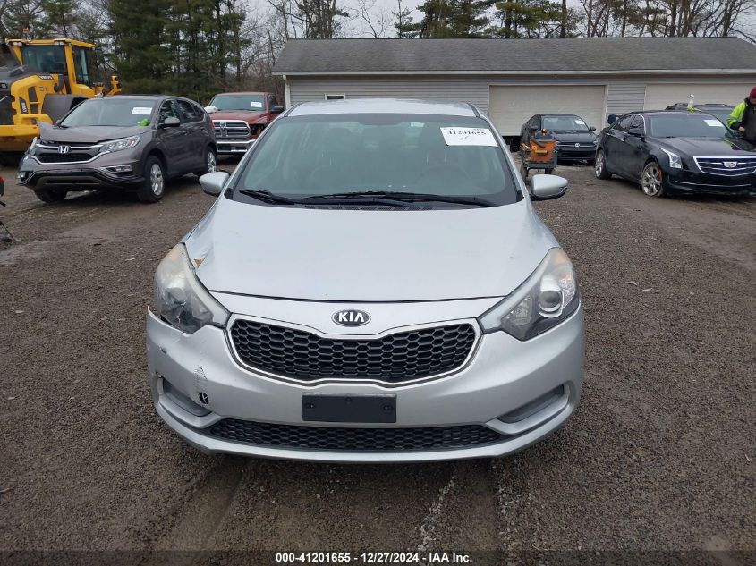 VIN KNAFK4A66F5433183 2015 KIA FORTE no.12