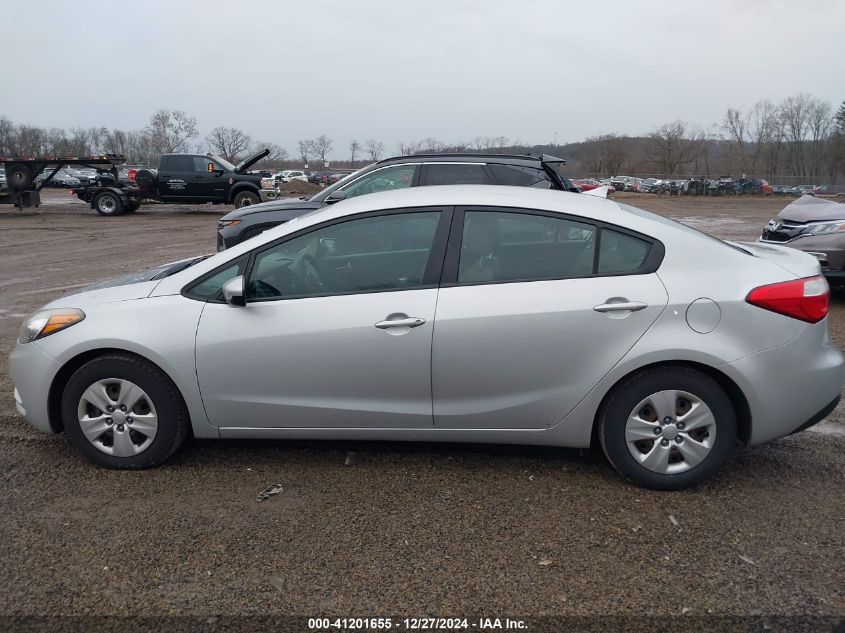 VIN KNAFK4A66F5433183 2015 KIA FORTE no.14