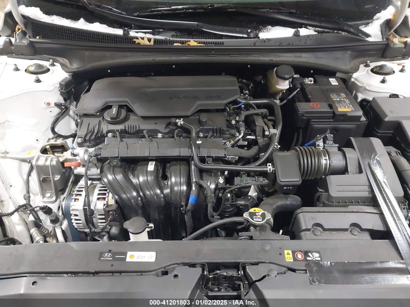 2024 HYUNDAI ELANTRA VIN: KMHLM4DG3RU690070