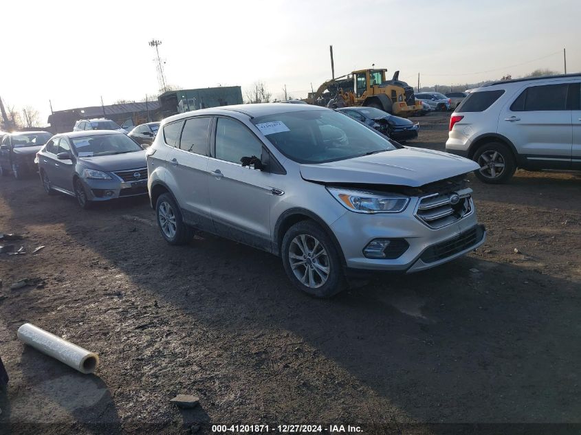 VIN 1FMCU0GD9HUC58883 2017 FORD ESCAPE no.1