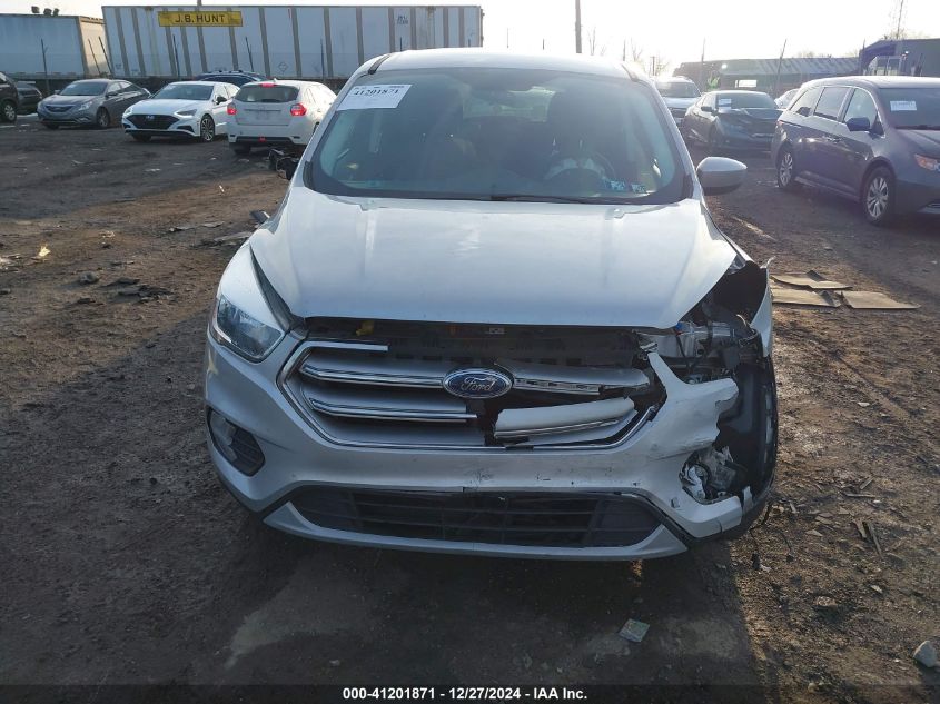 VIN 1FMCU0GD9HUC58883 2017 FORD ESCAPE no.6