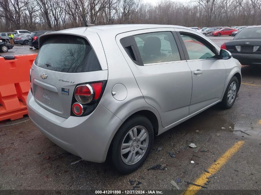 VIN 1G1JC6SH6E4207390 2014 Chevrolet Sonic, Lt Auto no.4