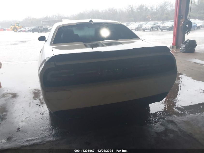 VIN 2C3CDZAGXGH264855 2016 DODGE CHALLENGER no.16